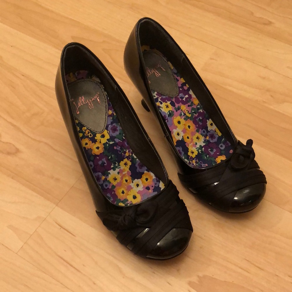 Jellypop ‘Angel’ Black Pumps